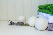 Load image into Gallery viewer, MRS.GREEN&#39;S Dryerballs Wool 3 Piece
