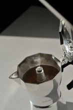 Load image into Gallery viewer, Aerolatte Moka-Vista Italian Espresso Maker
