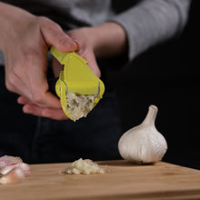 Load image into Gallery viewer, Trebonn Pesto Garlic Press
